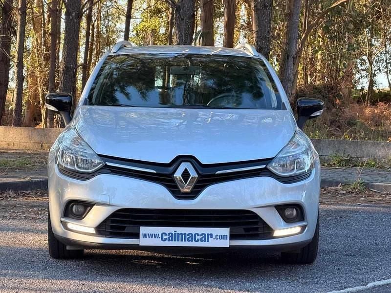 Usado Renault Clio IV 90 HP (66 kW) 2019 Cinzento Carrinha