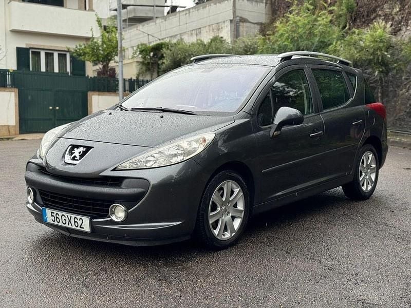 Usado 2008 Peugeot 207 Sedan | € 4.750 (Bom preço) - Imagem 1/4