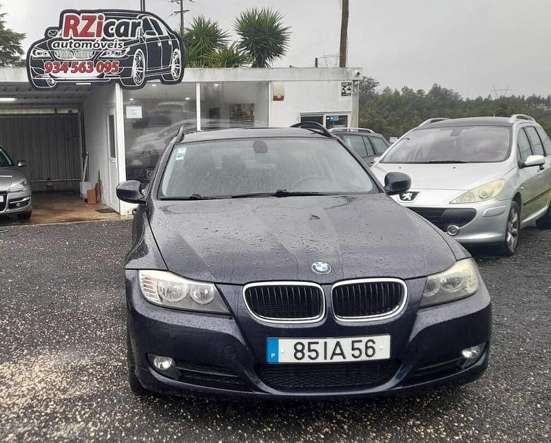 Usado BMW 318 Sport Line 143 HP (105 kW) 2009 Azul Carrinha