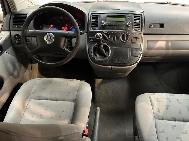 Usado VW Multivan 130 HP (95 kW) 2006 Bege Van