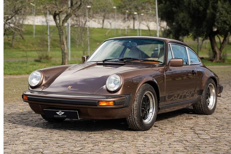Castanho Usado 1976 Porsche 911 Carrera Coupé | € 115.000 - Imagem 1/4