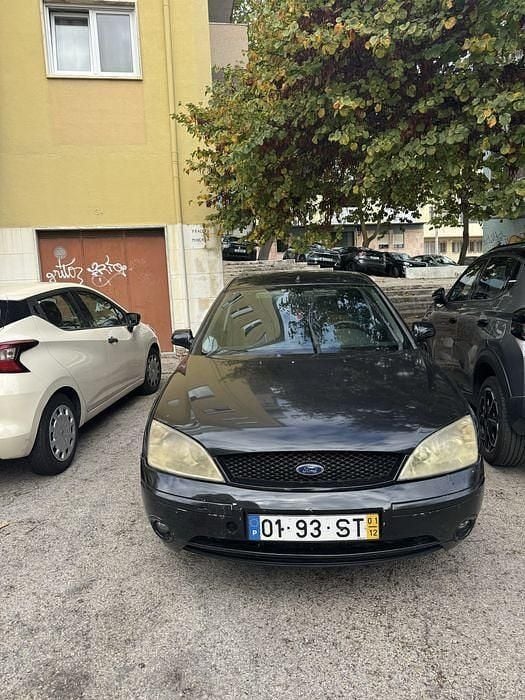 Usado 2001 Ford Mondeo Sedan | € 1.600 - Imagem 1/4