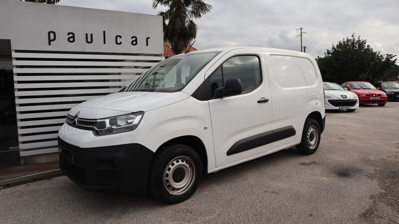 Branco Usado 2020 Citroën Berlingo Feel Monovolume | € 12.500 (Preço justo) - Imagem 1/4