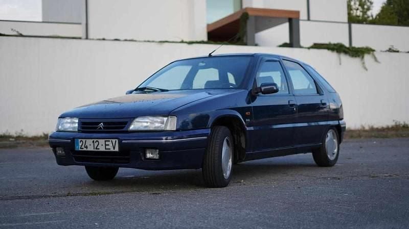 Azul Usado 1995 Citroën ZX Citadino | € 1.950 - Imagem 1/4