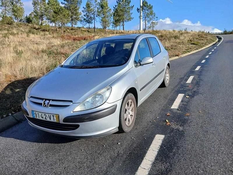 Usado Peugeot 307 88 HP (64 kW) 2003 Cinzento Citadino
