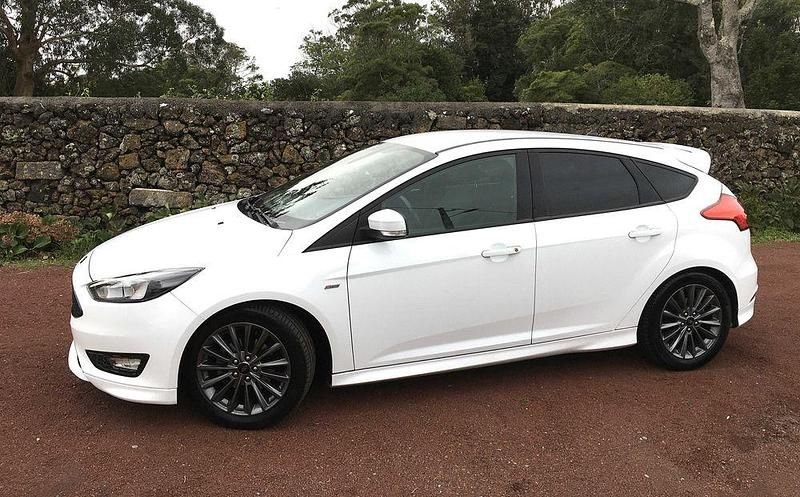 Usado 2018 Ford Focus ST-Line Sedan | € 14.500 (Bom preço) - Imagem 1/4
