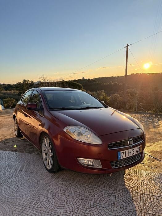 Usado 2009 Fiat Bravo Citadino | € 5.200 (Bom preço) - Imagem 1/4