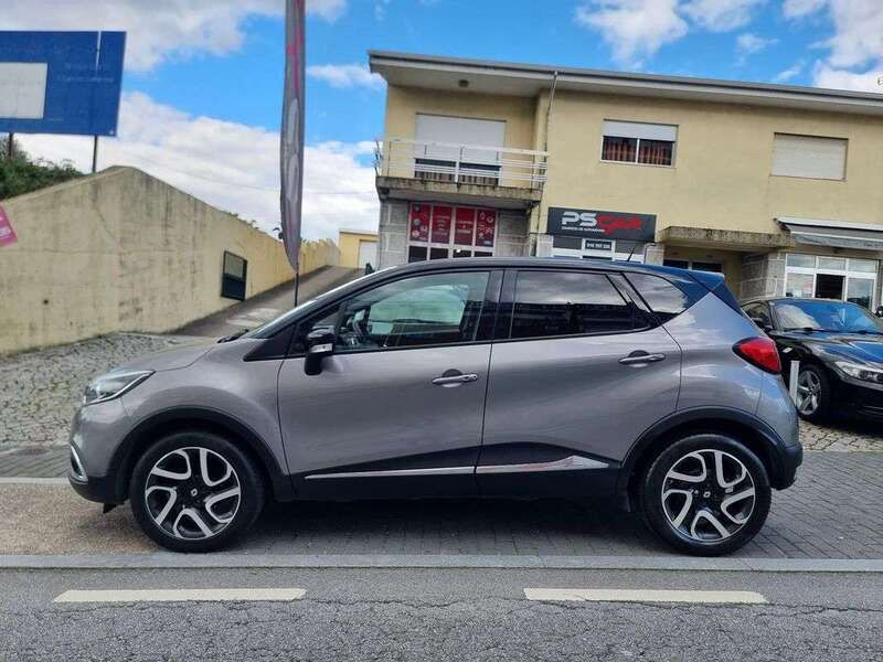 Cinzento Usado 2015 Renault Captur SUV | € 11.750 (Preço justo) - Imagem 1/4