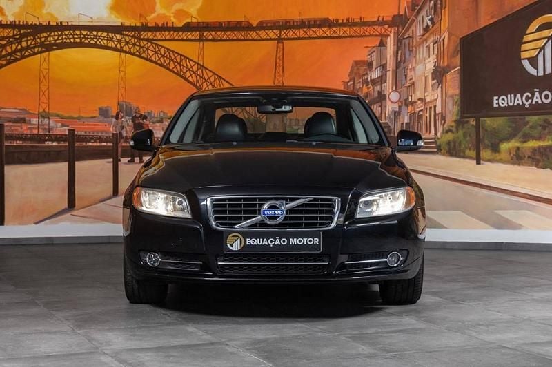 Usado Volvo S80 Momentum 163 HP (119 kW) 2010 Preto Sedan
