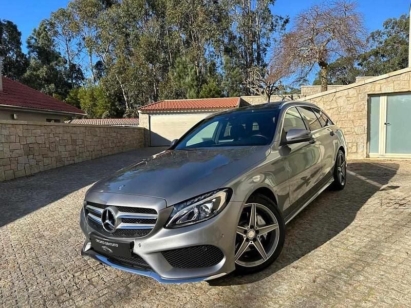 Cinzento Usado 2016 Mercedes C220 | € 23.950 (Preço elevado) - Imagem 1/4