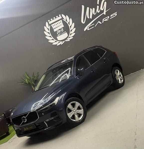 Cinza Usado 2023 Volvo XC60 SUV | € 39.999 (Bom preço) - Imagem 1/1