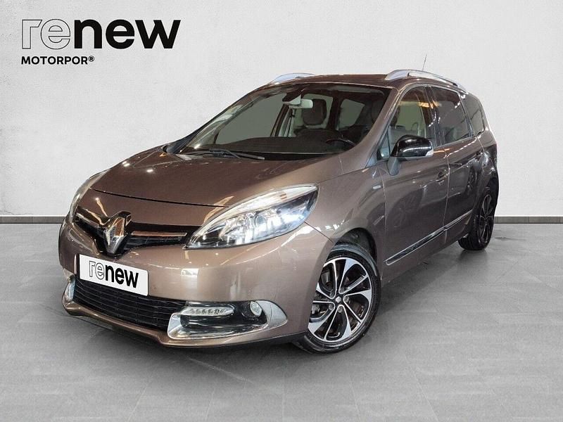 Castanho Usado 2015 Renault Scénic III Bose Edition Monovolume | € 12.490 (Preço justo) - Imagem 1/4