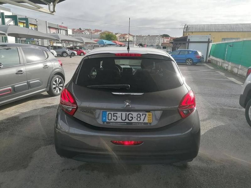 Usado Peugeot 208 Style 82 HP (60 kW) 2018 Cinza Citadino