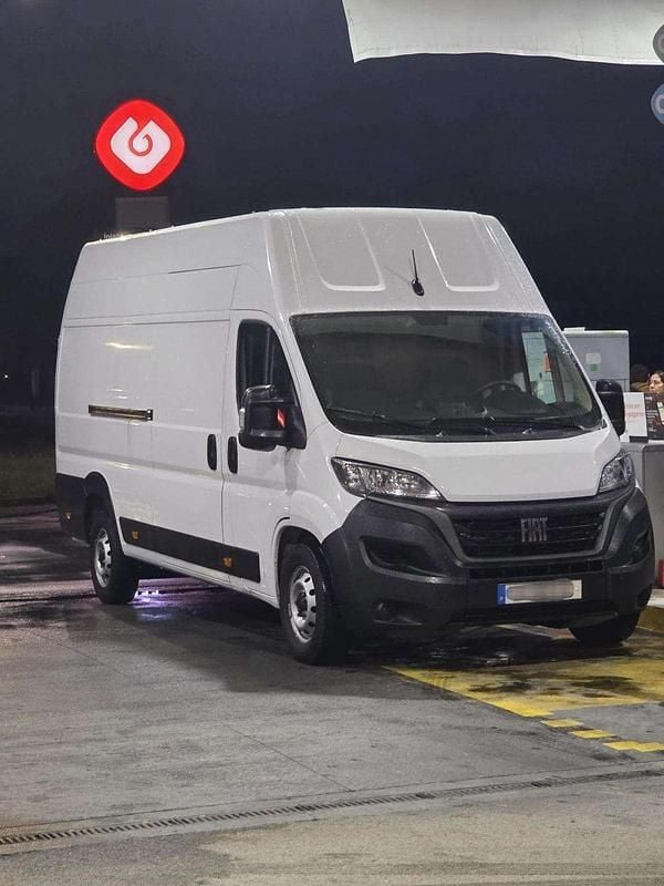 Branco Usado 2024 Fiat Ducato Van | € 26.950 (Bom preço) - Imagem 1/1