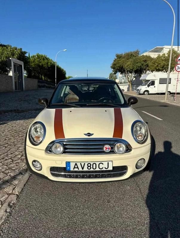 Usado Mini Cooper D 112 HP (82 kW) 2010 Branco Citadino