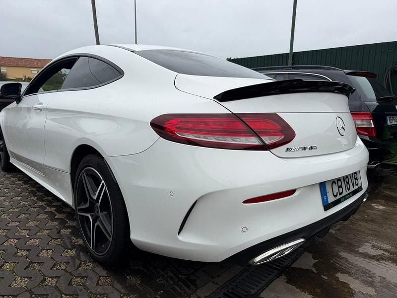 Usado Mercedes C220 AMG line 194 HP (142 kW) 2019 Branco Cabrios