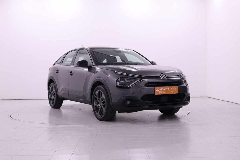 Cinzento Usado 2022 Citroën C4 PureTech Citadino | € 17.500 (Preço justo) - Imagem 1/4