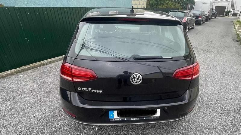 Usado VW Golf VII 116 HP (85 kW) 2020 Preto Citadino
