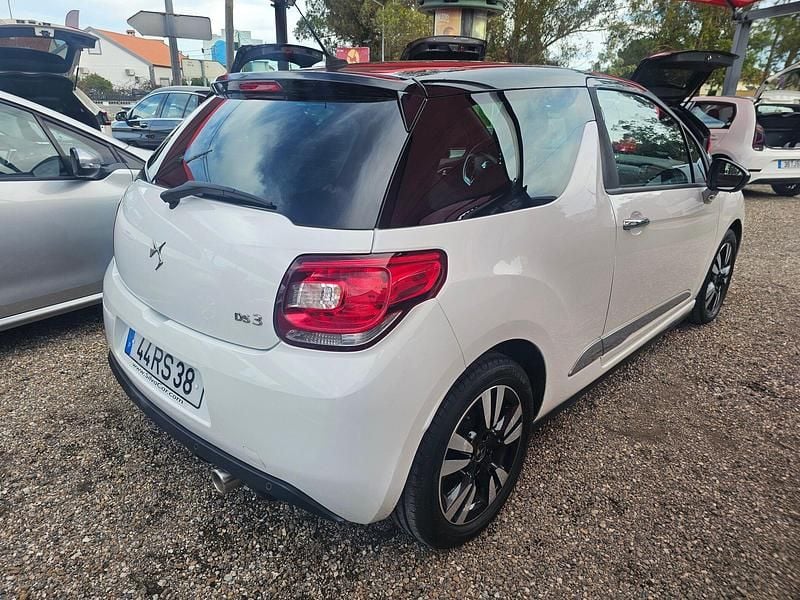 Usado Citroën DS3 Chic 100 HP (73 kW) 2016 Branco Citadino