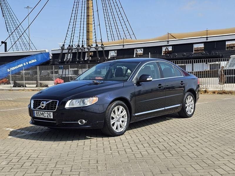 Usado 2011 Volvo S80 Sedan | € 10.250 - Imagem 1/4