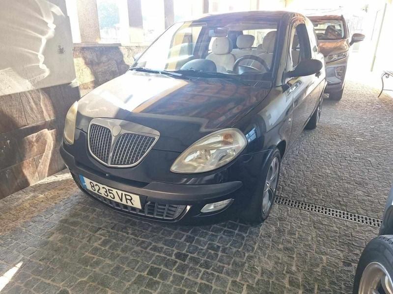 Preto Usado 2003 Lancia Ypsilon Citadino | € 2.550 - Imagem 1/4