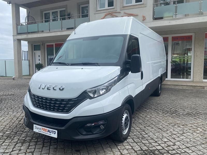 Branco Usado 2021 Iveco Daily | € 17.990 (Preço justo) - Imagem 1/4