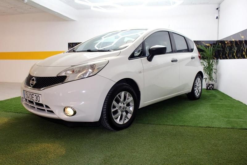 Usado Nissan Note Acenta 90 HP (66 kW) 2013 Branco Monovolume