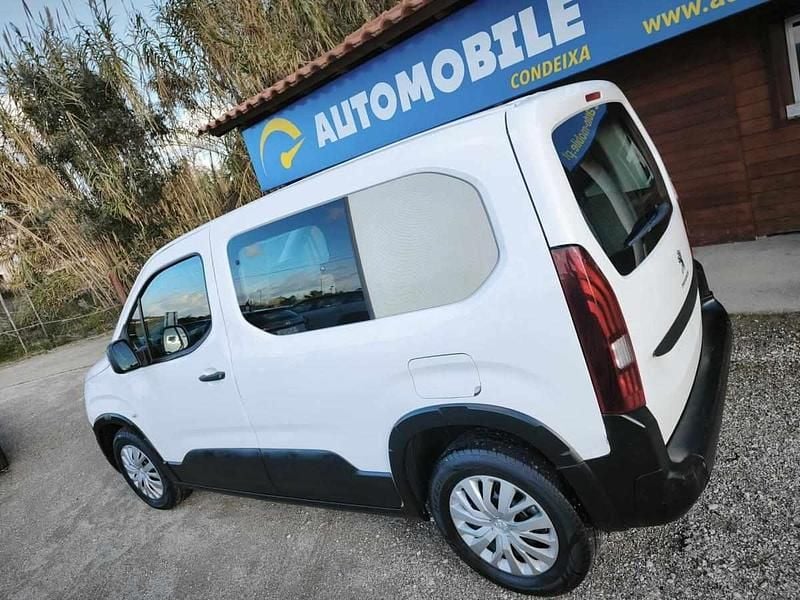 Usado Peugeot Rifter 102 HP (75 kW) 2021 Branco Monovolume