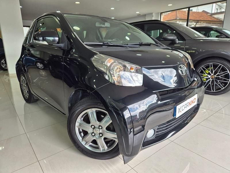 Castanho Usado 2009 Toyota iQ Citadino | € 6.990 (Preço justo) - Imagem 1/4