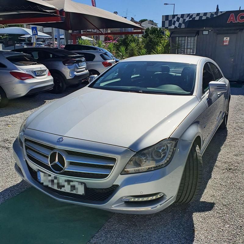 Usado Mercedes CLS250 204 HP (150 kW) 2012 Cinza Carrinha