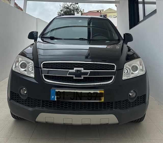Preto Usado 2010 Chevrolet Captiva SUV | € 7.950 (Preço justo) - Imagem 1/4