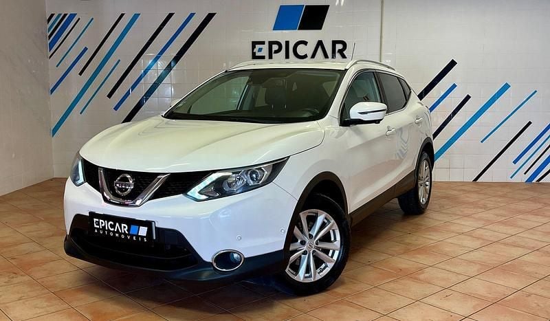 Branco Usado 2016 Nissan Qashqai N-Connecta SUV | € 17.250 (Preço justo) - Imagem 1/4