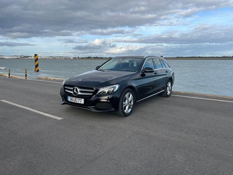 Preto Usado 2018 Mercedes C200 Avantgarde Carrinha | € 21.500 - Imagem 1/4