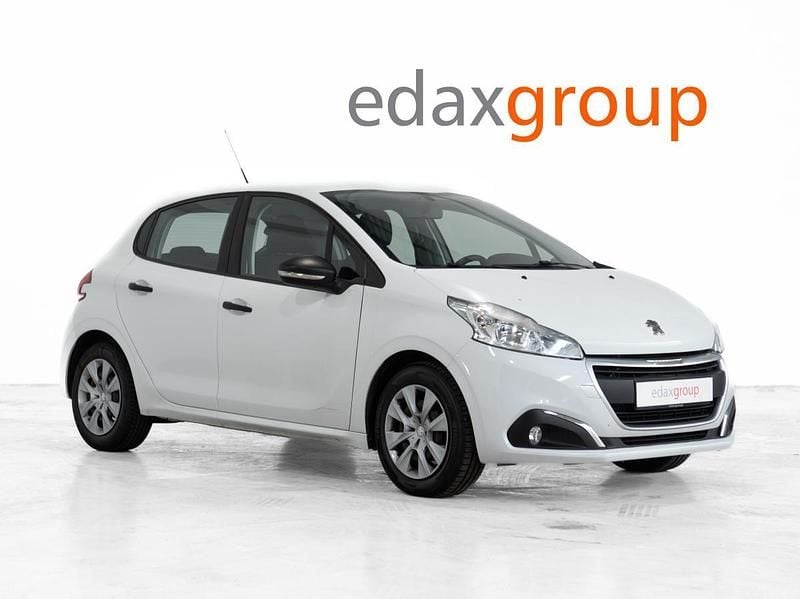 Branco Usado 2017 Peugeot 208 Access Citadino | € 8.490 (Bom preço) - Imagem 1/4