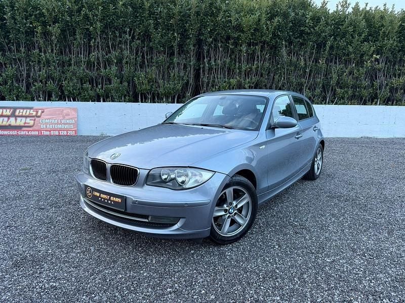 Cinza Usado 2007 BMW 120 Citadino | € 8.990 (Preço justo) - Imagem 1/4