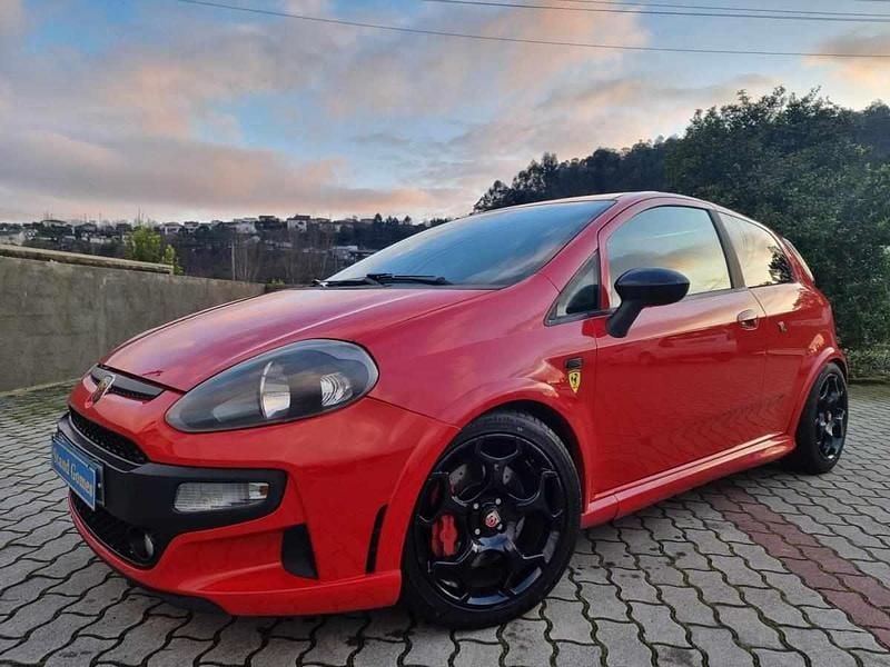 Usado Abarth Punto 163 HP (119 kW) 2011 Vermelho Citadino