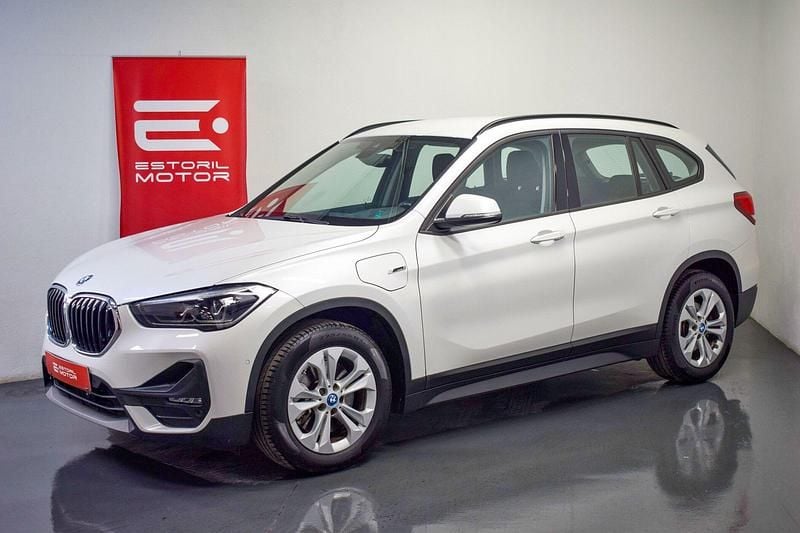 Branco Usado 2022 BMW X1 SUV | € 26.400 - Imagem 1/4