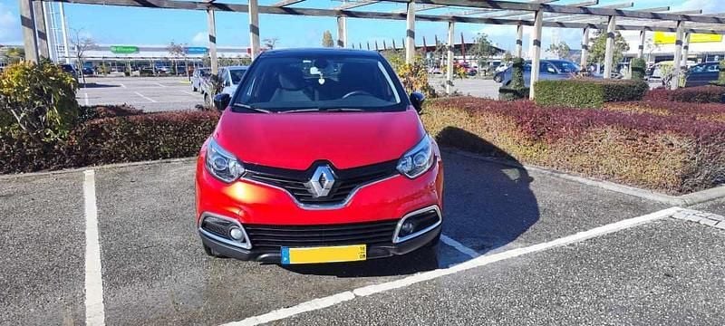 Usado Renault Captur 90 HP (66 kW) 2016 Vermelho SUV