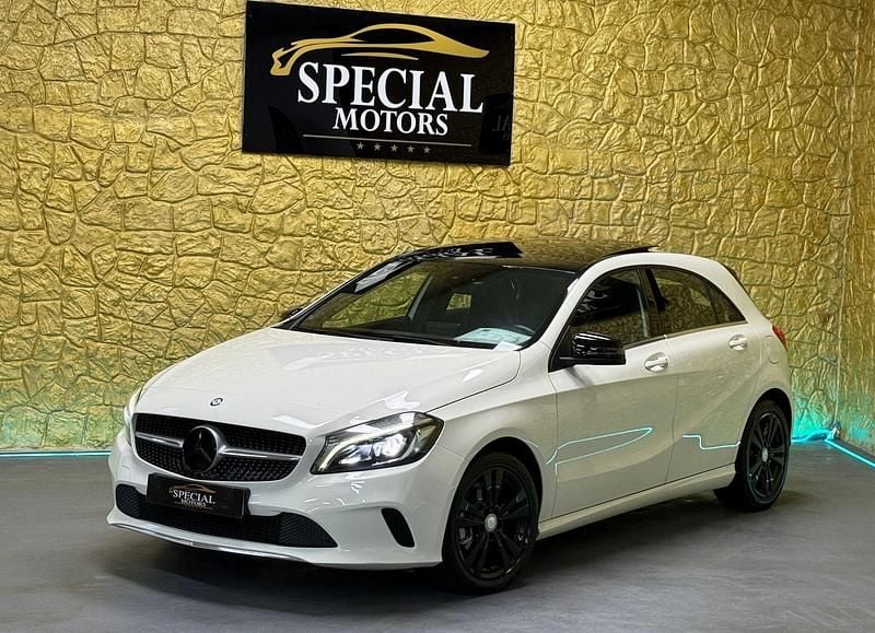 Branco Usado 2015 Mercedes A180 Urban | € 16.750 (Preço elevado) - Imagem 1/4