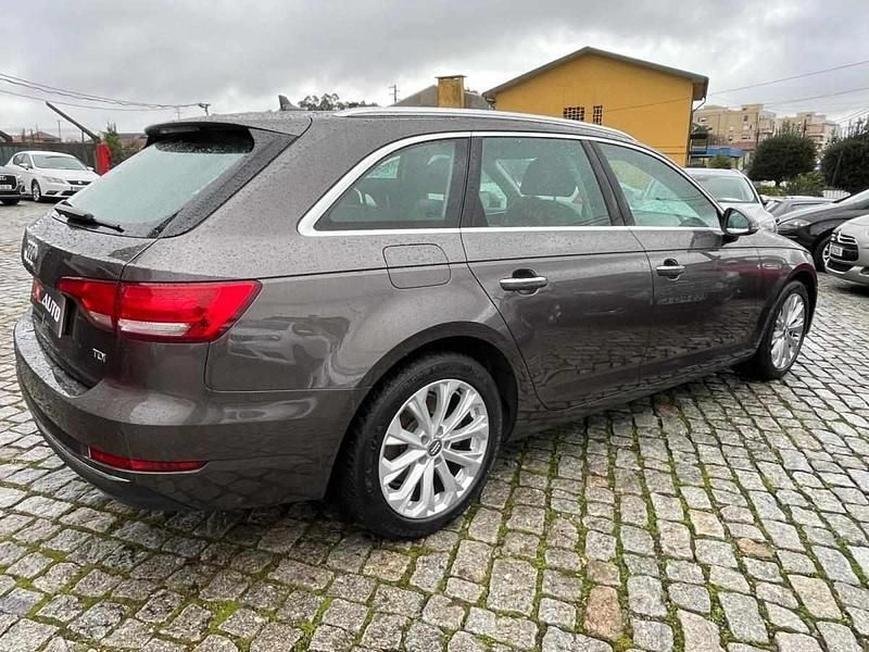 Usado Audi A4 190 HP (139 kW) 2017 Cinza Carrinha
