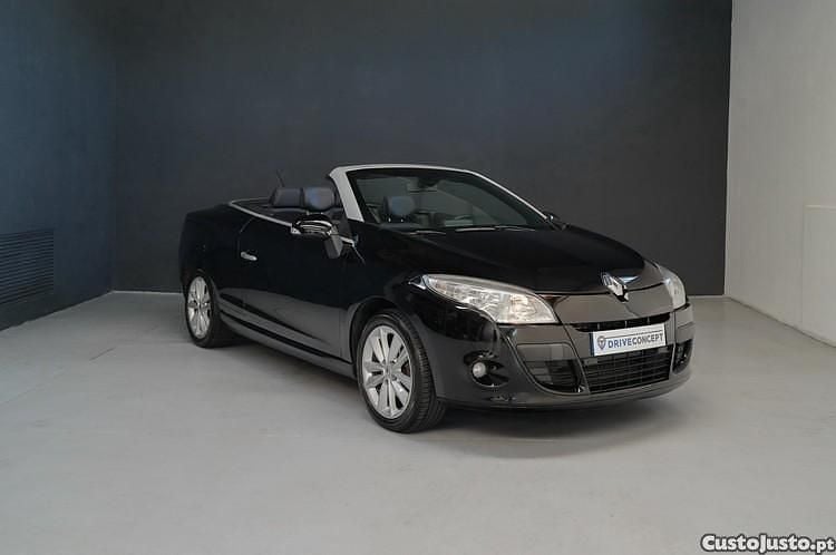 Preto Usado 2011 Renault Mégane Coupé Dynamique Coupé | € 10.490 - Imagem 1/1