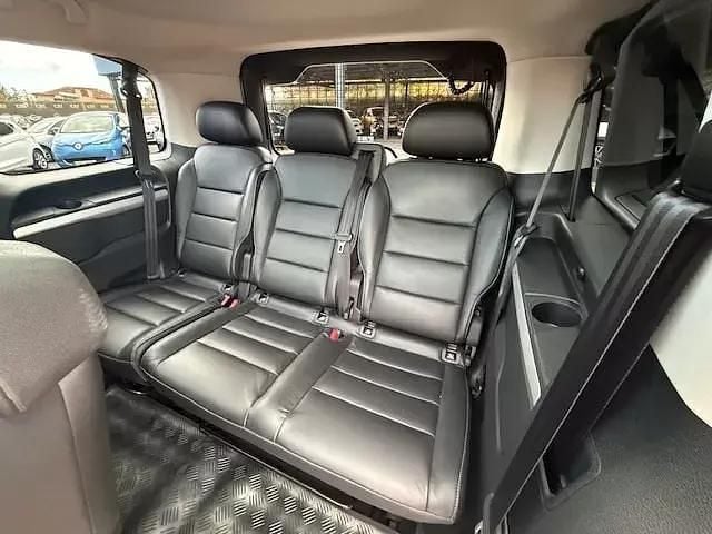 Usado Opel Zafira 177 HP (130 kW) 2021 Branco Monovolume