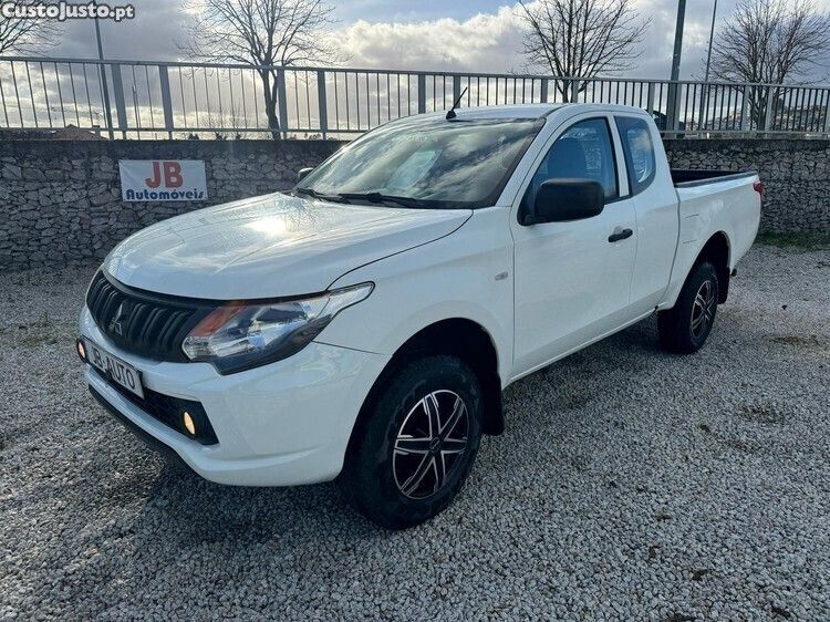 Branco Usado 2019 Mitsubishi L200 Invite Pickup | € 25.950 (Preço justo) - Imagem 1/1