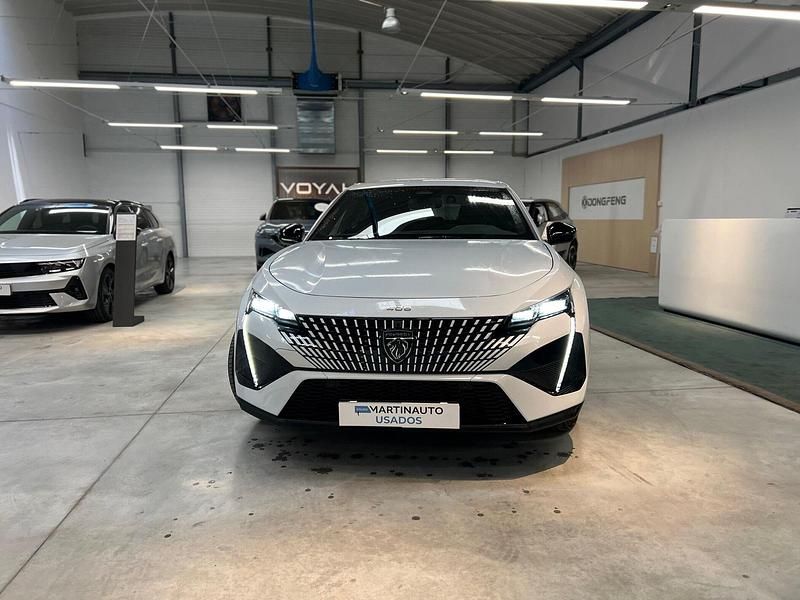 Usado Peugeot e-408 GT 156 kW (213 HP) 2025 Branco SUV