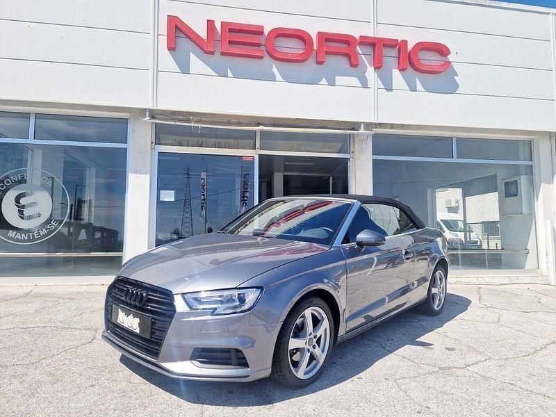 Cinza Usado 2018 Audi A3 Cabriolet Sport Cabrios | € 27.500 - Imagem 1/4