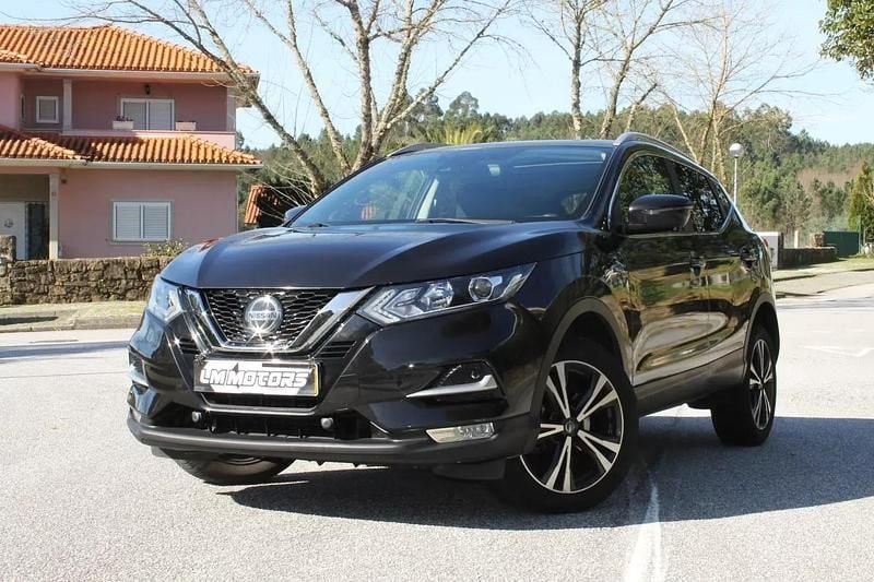 Usado Nissan Qashqai Tekna+ 115 HP (84 kW) 2018 Preto SUV