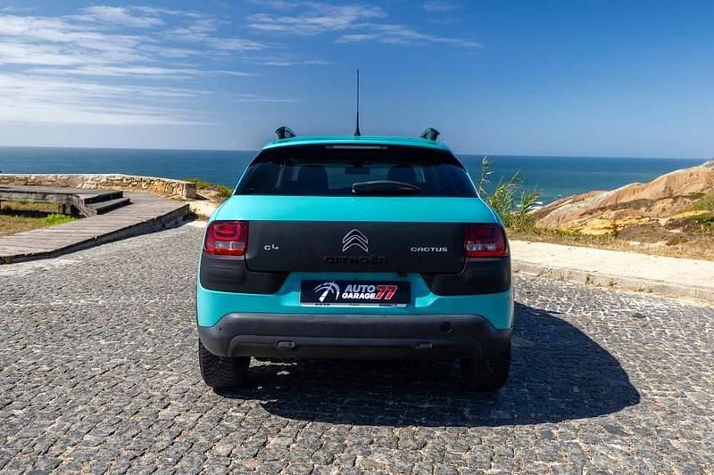 Usado Citroën C4 Cactus 100 HP (73 kW) 2016 Azul Citadino