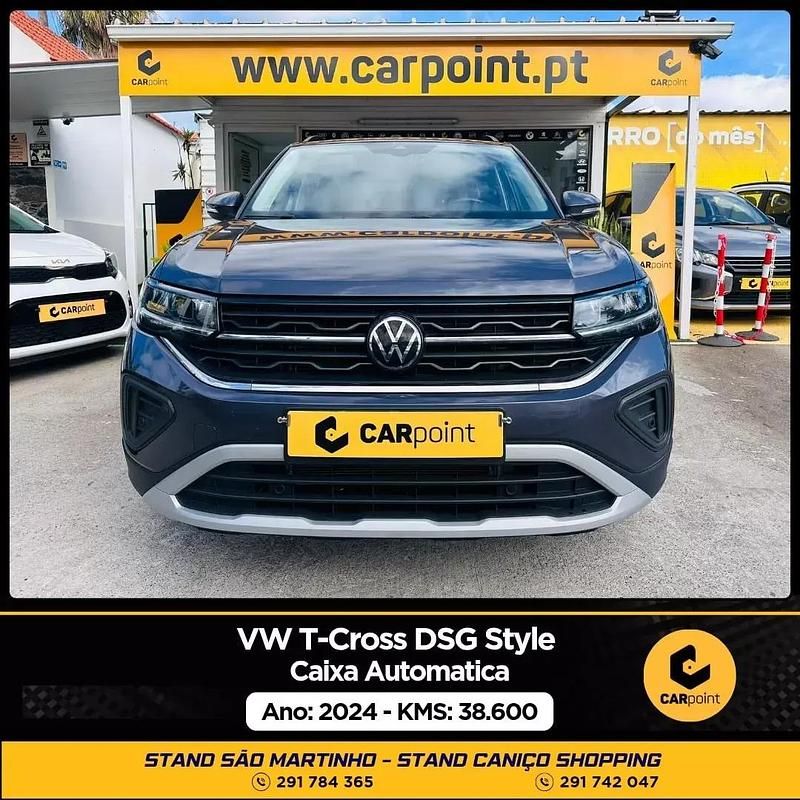 Cinzento Usado 2024 VW T-Cross Style SUV | € 25.900 - Imagem 1/4
