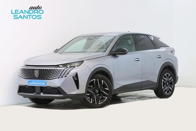 Usado Peugeot 3008 145 HP (106 kW) 2025 Cinzento SUV