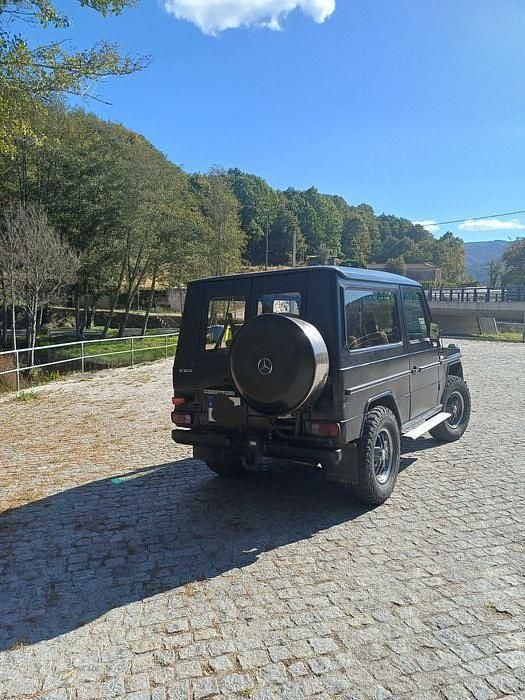 Usado Mercedes G300 88 HP (64 kW) 1981 SUV